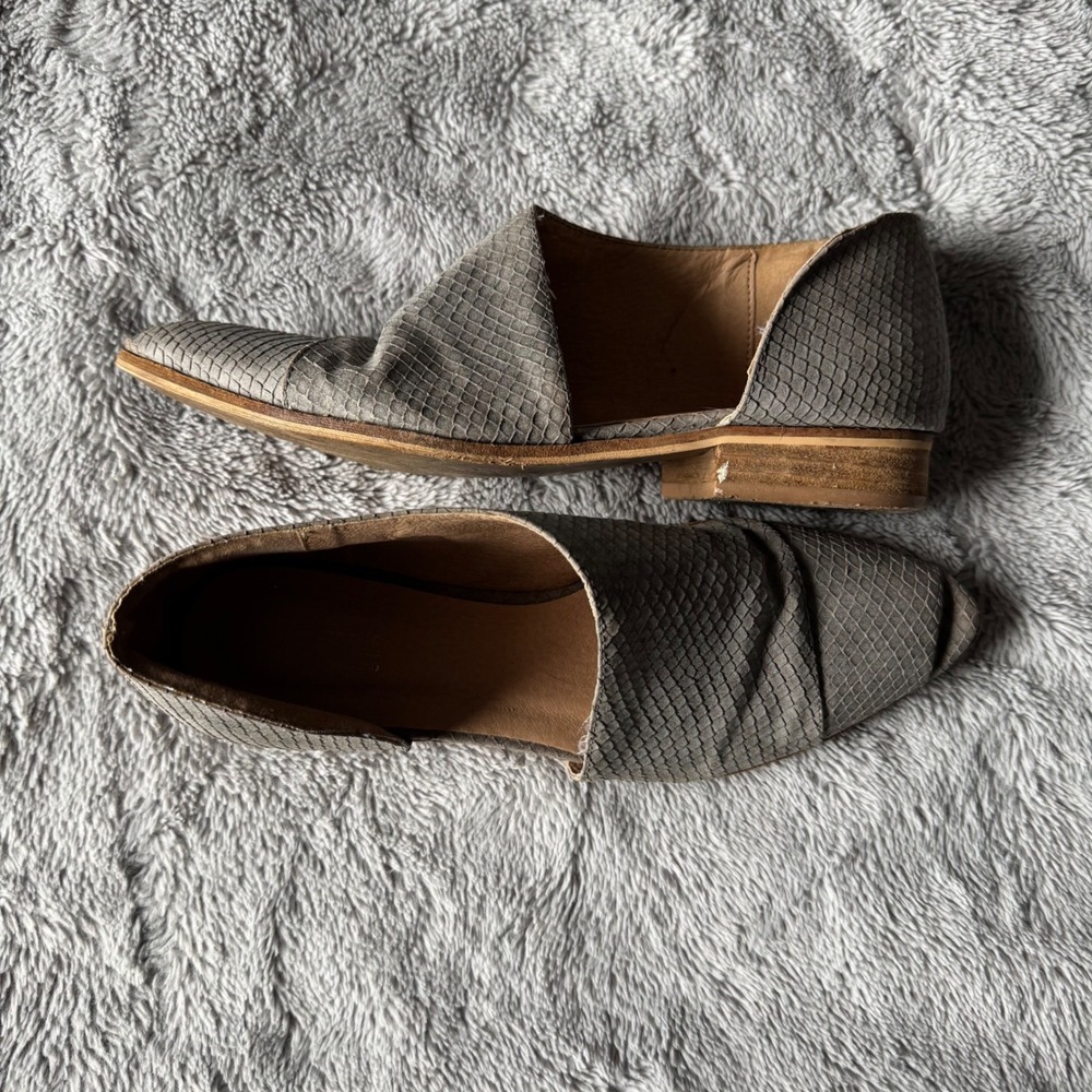 Catherine Malandrino Grey Snakeskin Embossed d'Orsay Pointed Toe Flats Size 9